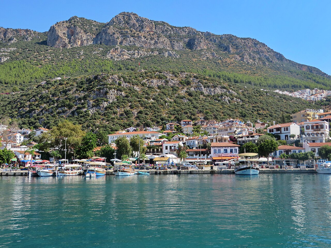 Kaş kıyısı ve Akdeniz manzarası