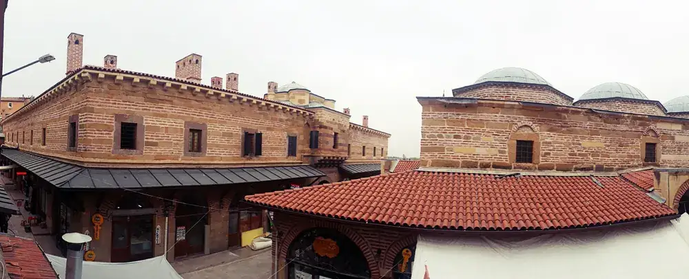 Merzifon’da Bir Gün: Taşhan, Bedesten ve Şadırvanın Resimleri