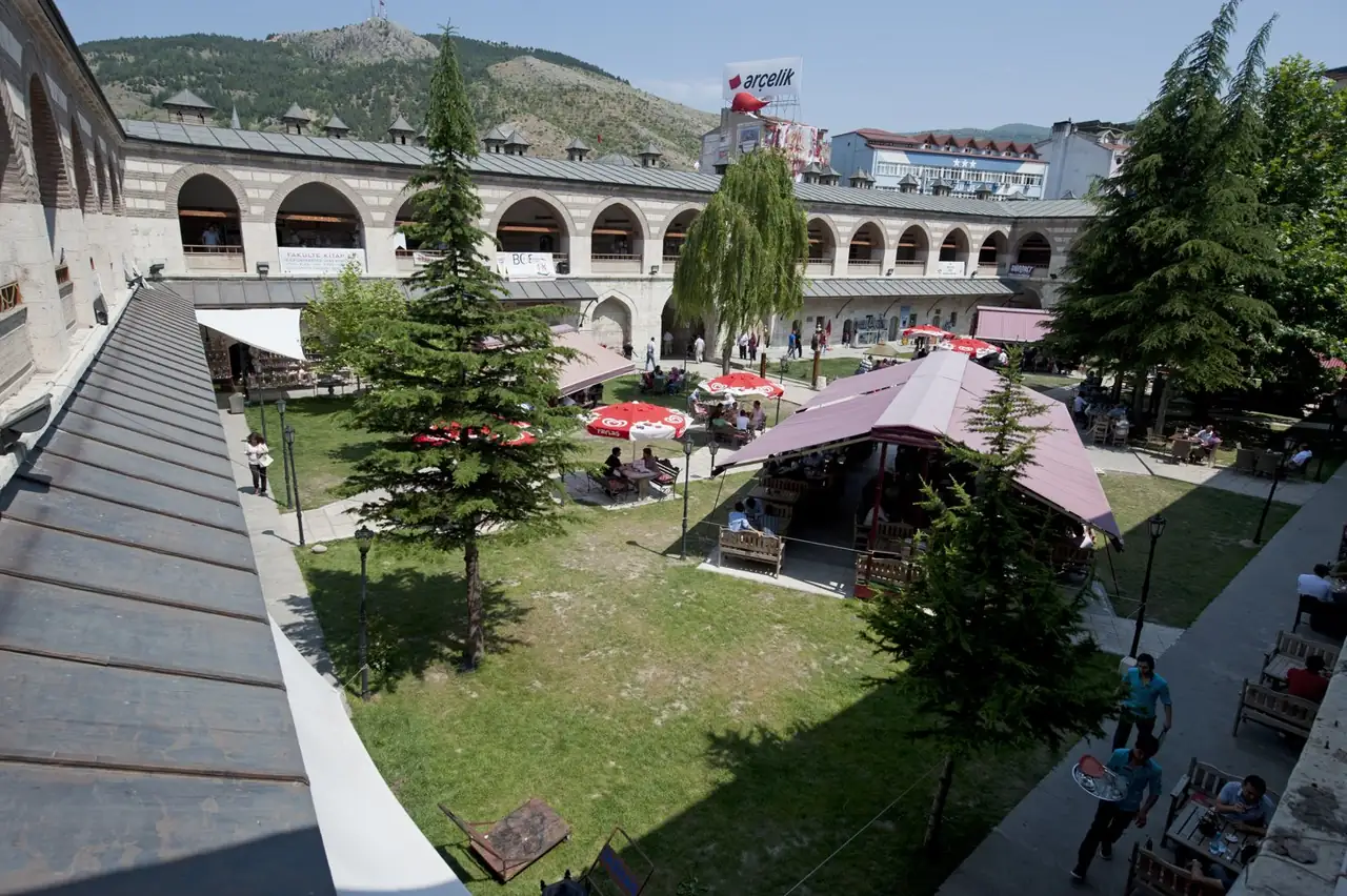 Tokat Gezilecek Yerler: Hanlar ve Yeşilırmak havzası